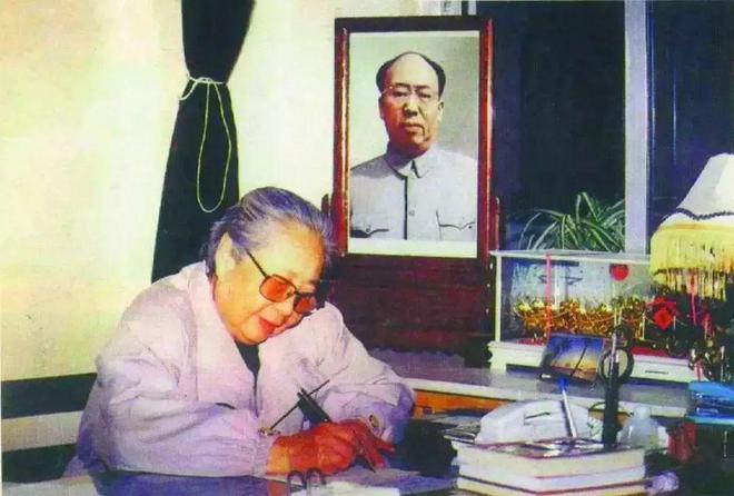 林月琴之女罗北捷:母亲为教育奋斗一生,是新中国首位女大校