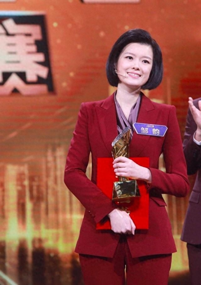 邹韵9年磨一剑主持人大赛金奖获得者有望成为水均益接班人