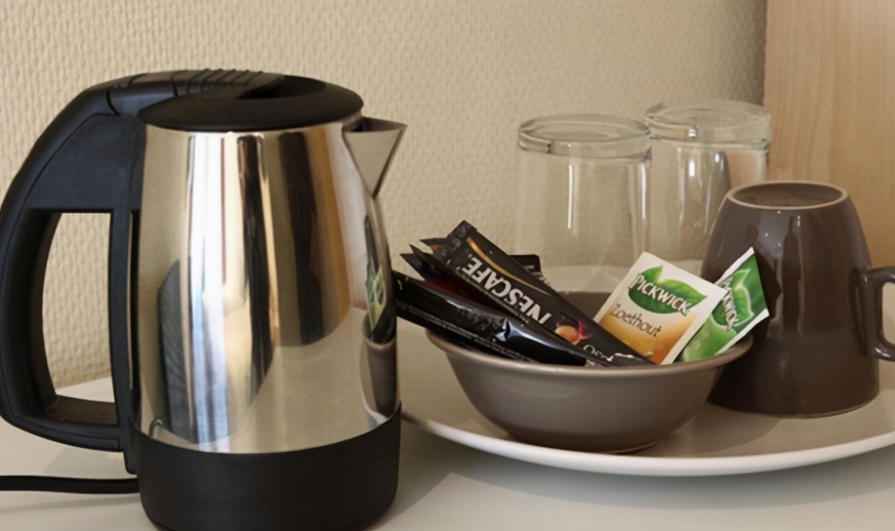 长期喝"电热水壶"烧的水,会给身体带来影响吗?建议了解一下