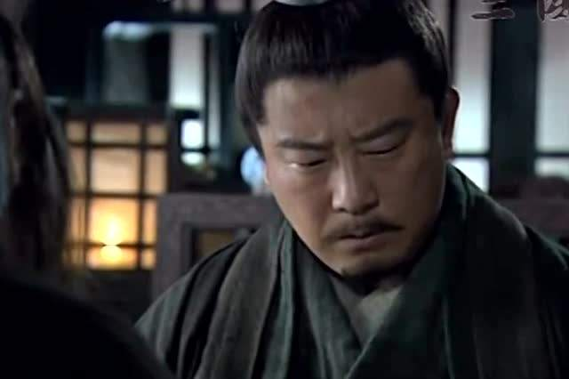 三国时期的秦朗是曹操的继子,时长和宾客夸赞他