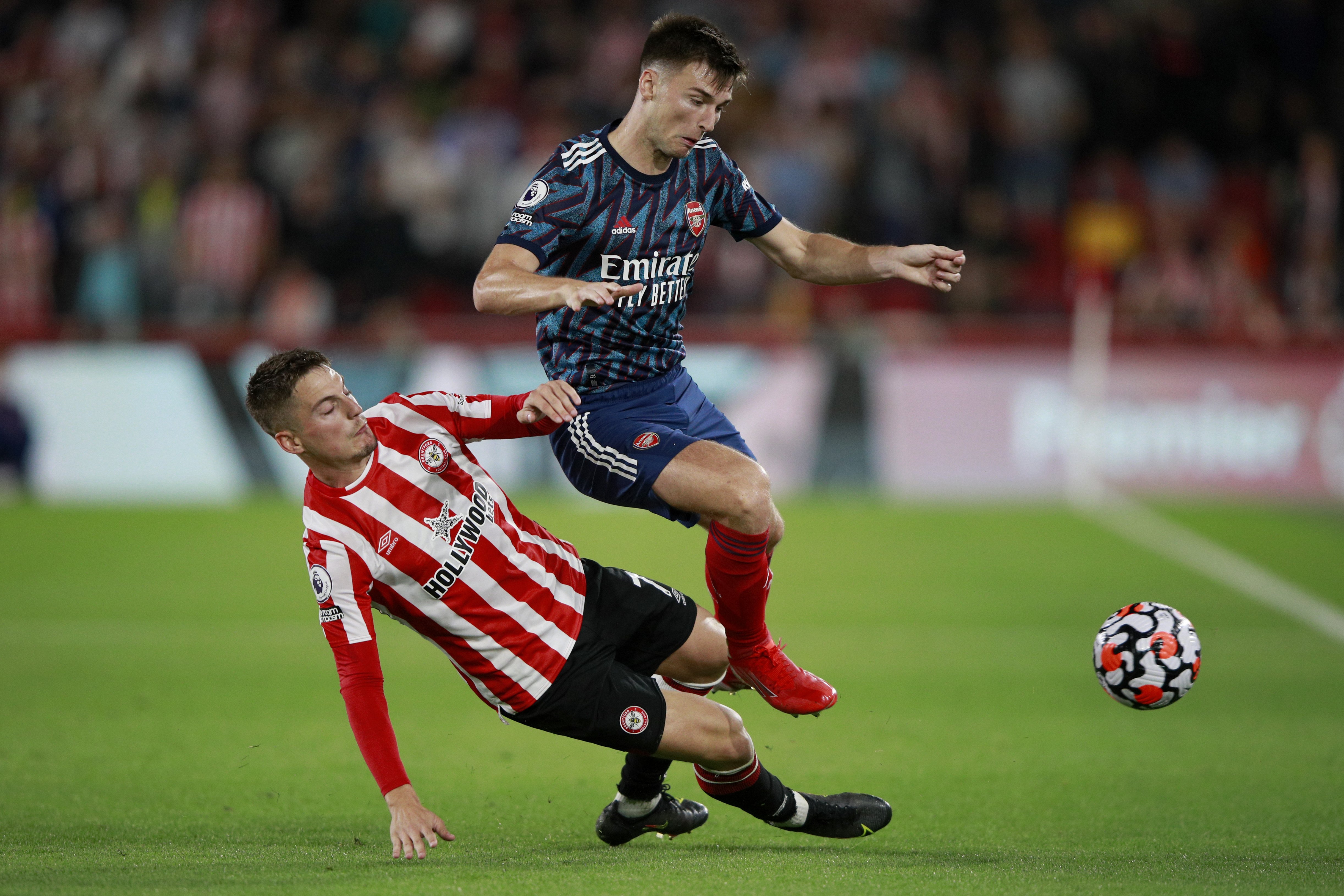 英超焦点战爆平！阿森纳1-1憾平布伦特福德，绝杀失机仍领跑积分榜