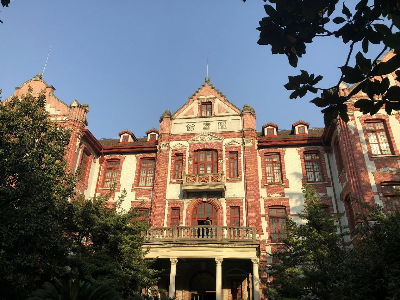 河南考生看过来,扩招!这所985顶级学校招生213人!其中理科183