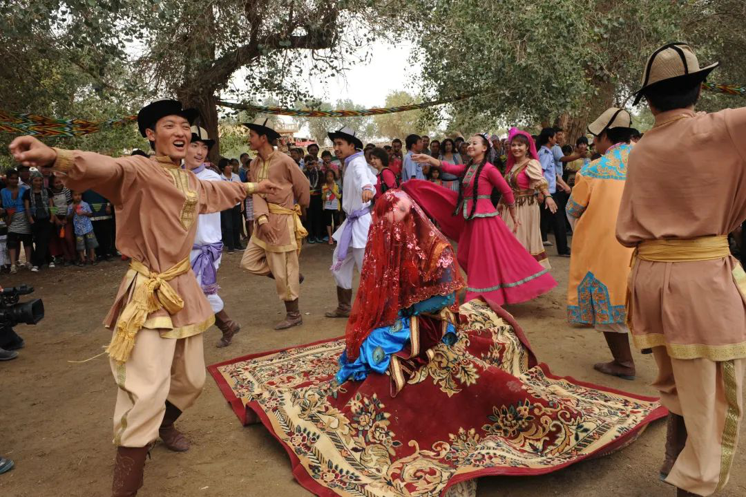 罗布泊最后的楼兰后裔——罗布人,沙漠中的神秘守护者