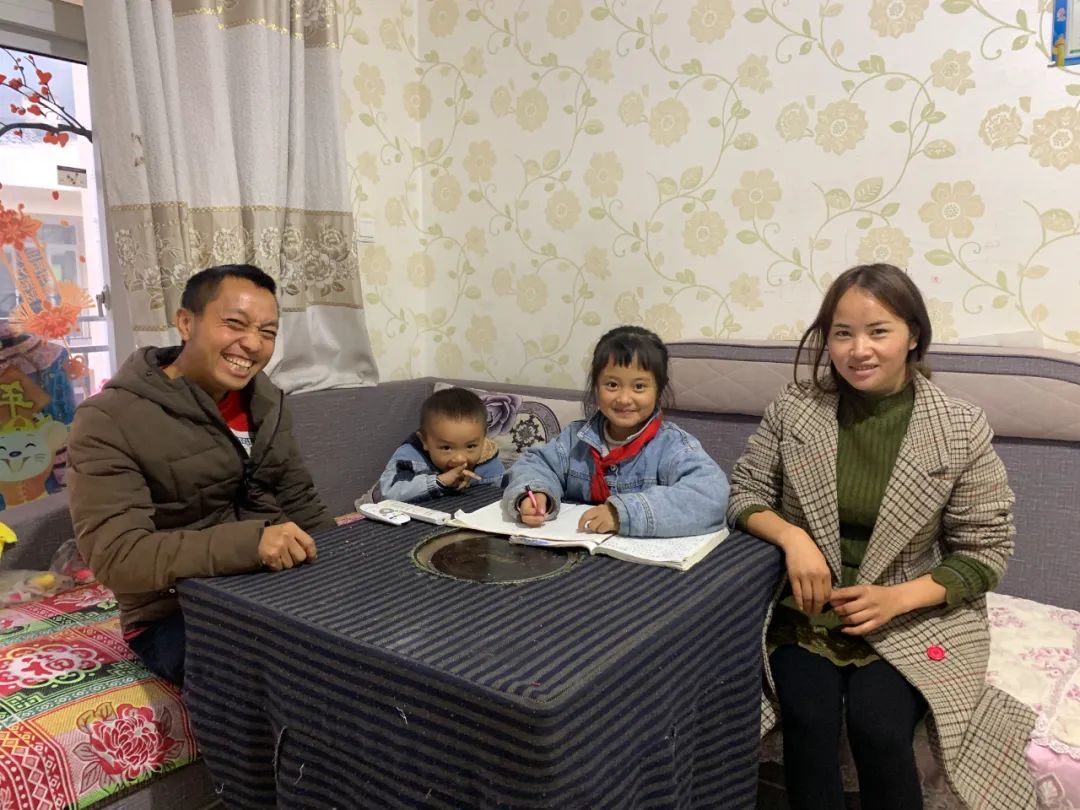 我的脱贫故事丨李正勇:搬出山沟沟 生活越过越幸福