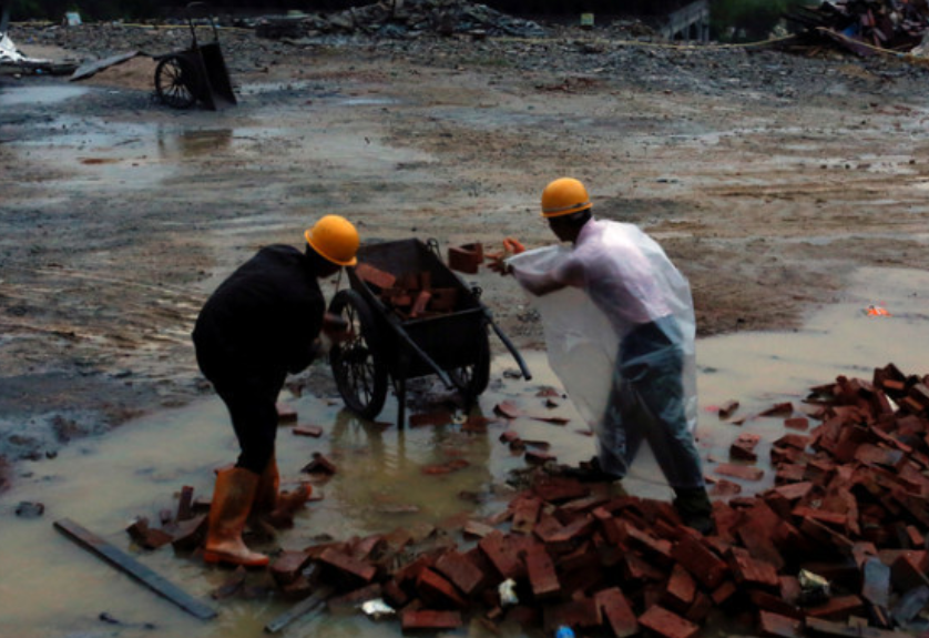 白天房产大亨,晚上摸金校尉,河南梁鑫的"鬼吹灯"人生