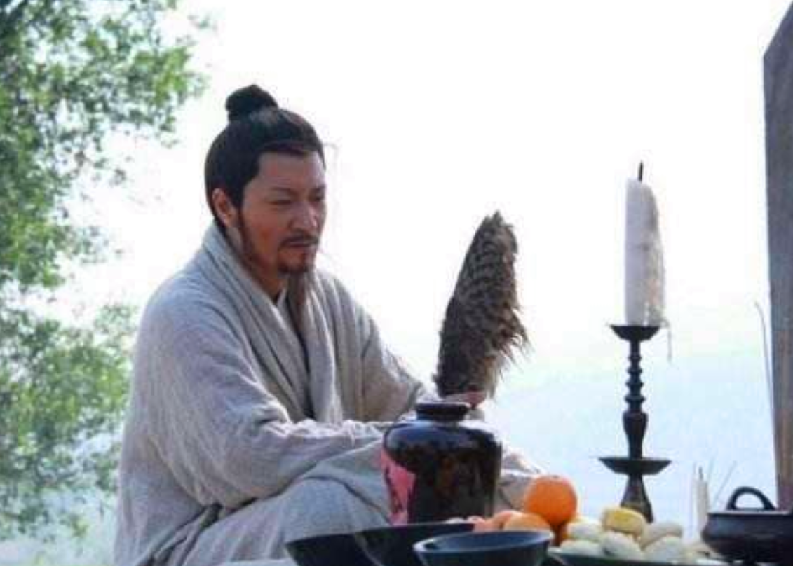 直到吴用上吊前夕,他才幡然醒悟,梁山的老大一直都不是宋江