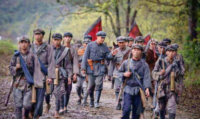 红六军团兵败甘溪,师长龙云率52团失踪,70年后在民俗中找到真相