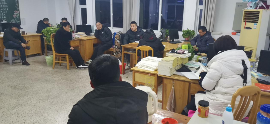 睢宁县第二中学召开九年级班级管理暨教学质量提升会