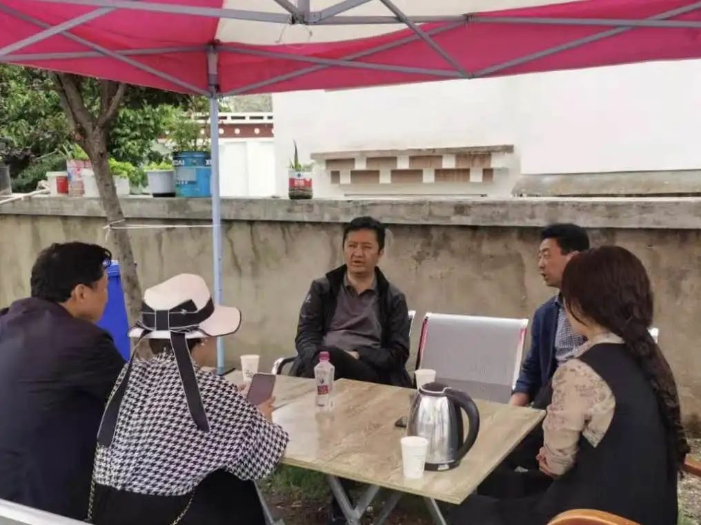 州林草局长洛桑达瓦赴我县香巴拉镇督导7月重点工作