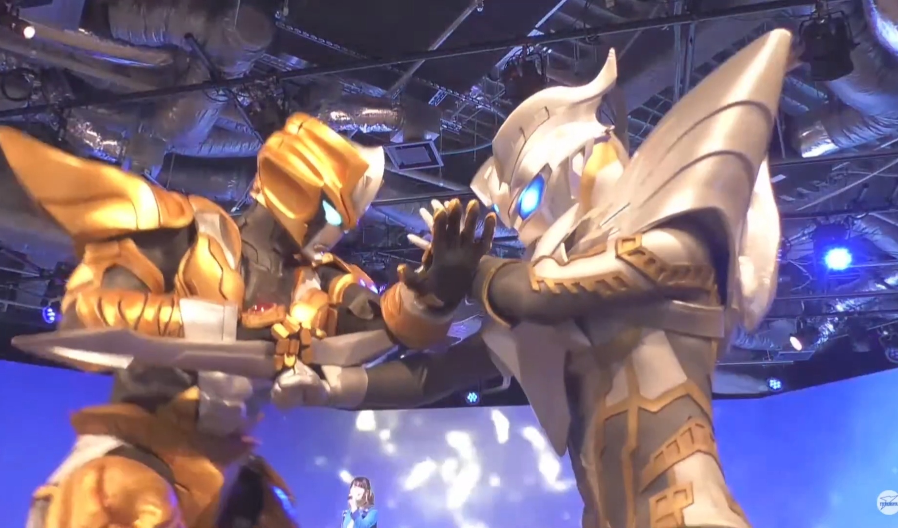 赛罗再次挑战小金人并获得胜利,利布特重拳出击,压制迪亚波罗