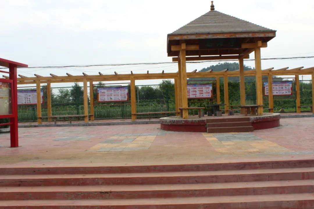 羊庄镇民法典主题广场建成