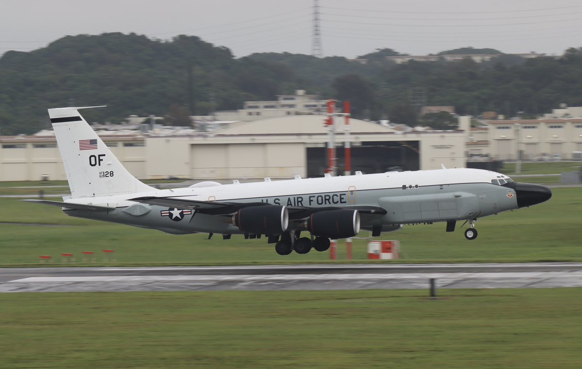 神舟14号飞船升空在即半岛又试射弹道导弹美军侦察机无所适从