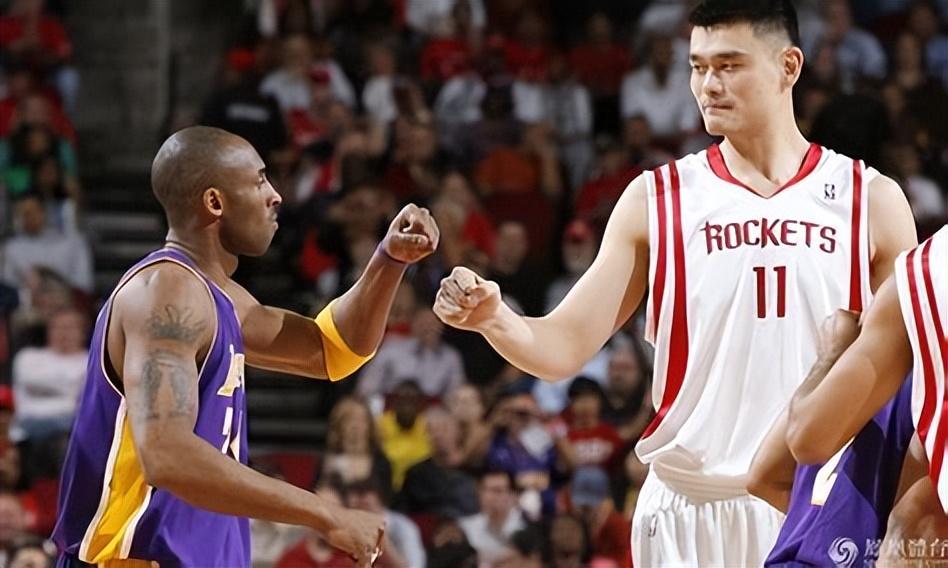 回顾43岁的姚明体重超400斤妻子风韵犹存13岁女儿身高近19米