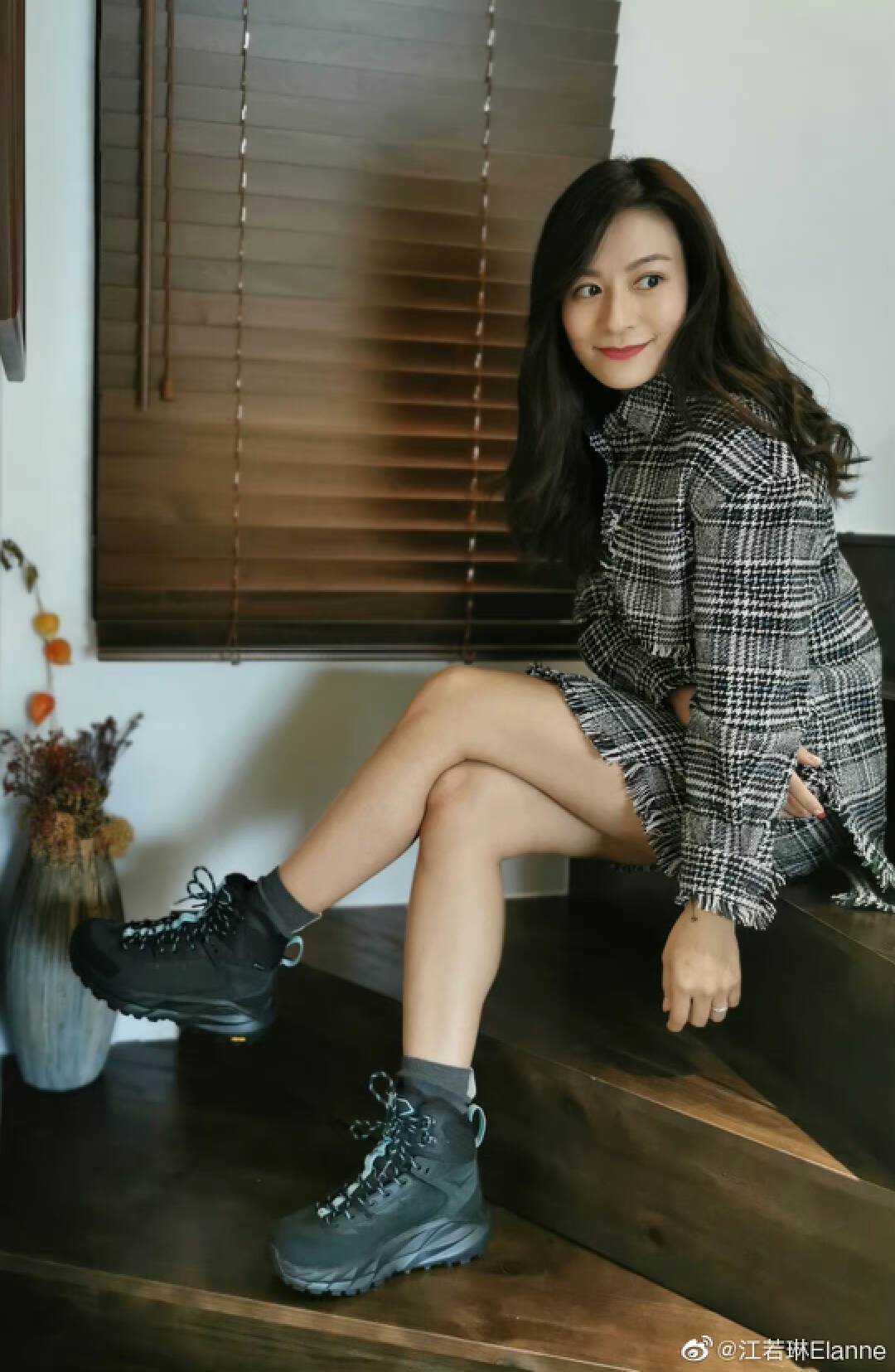 港星江若琳为儿子推掉两部剧,不愿错过孩子成长,被指是小三上位