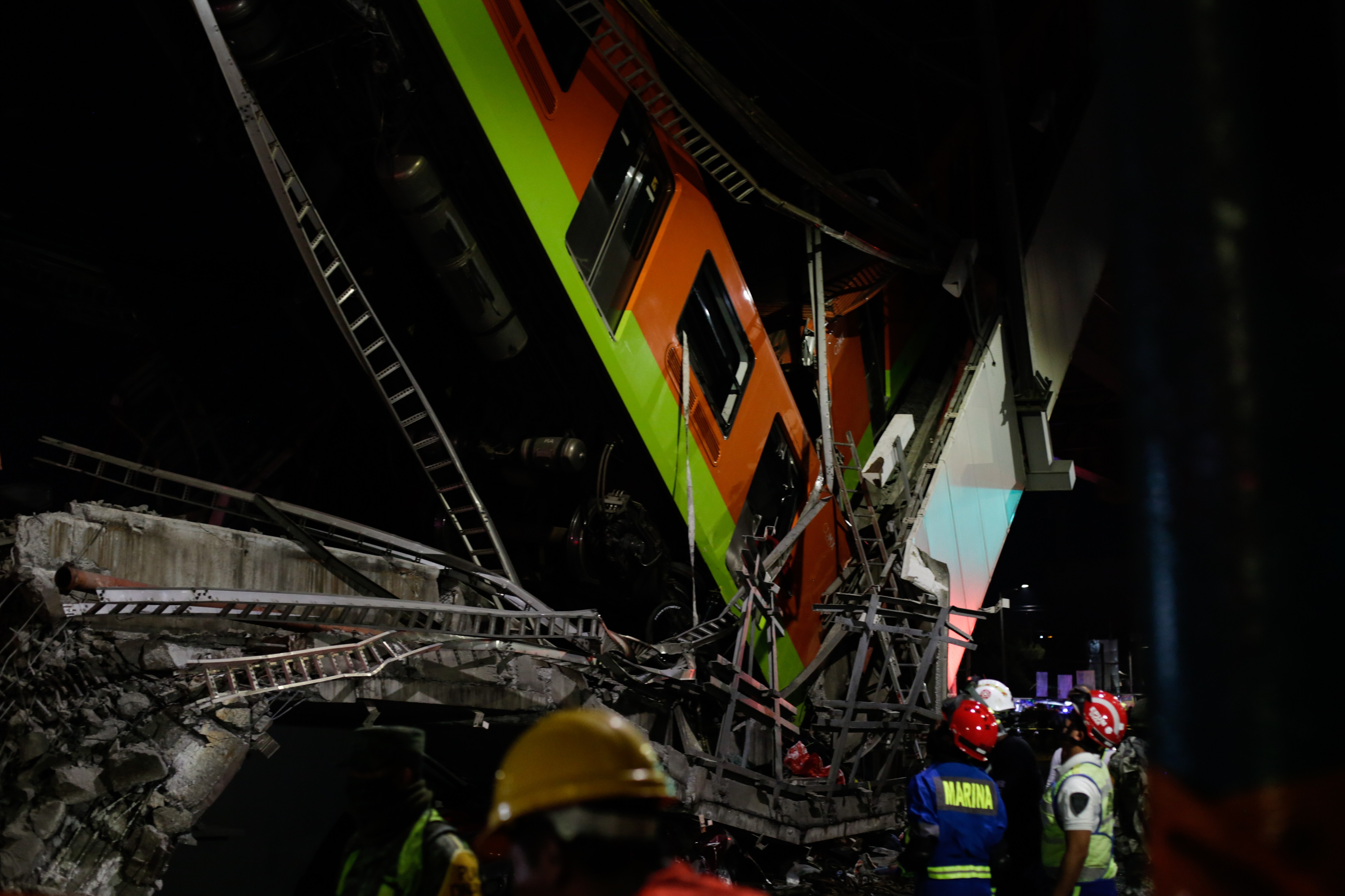 墨西哥城发生轨道交通设施坍塌事故