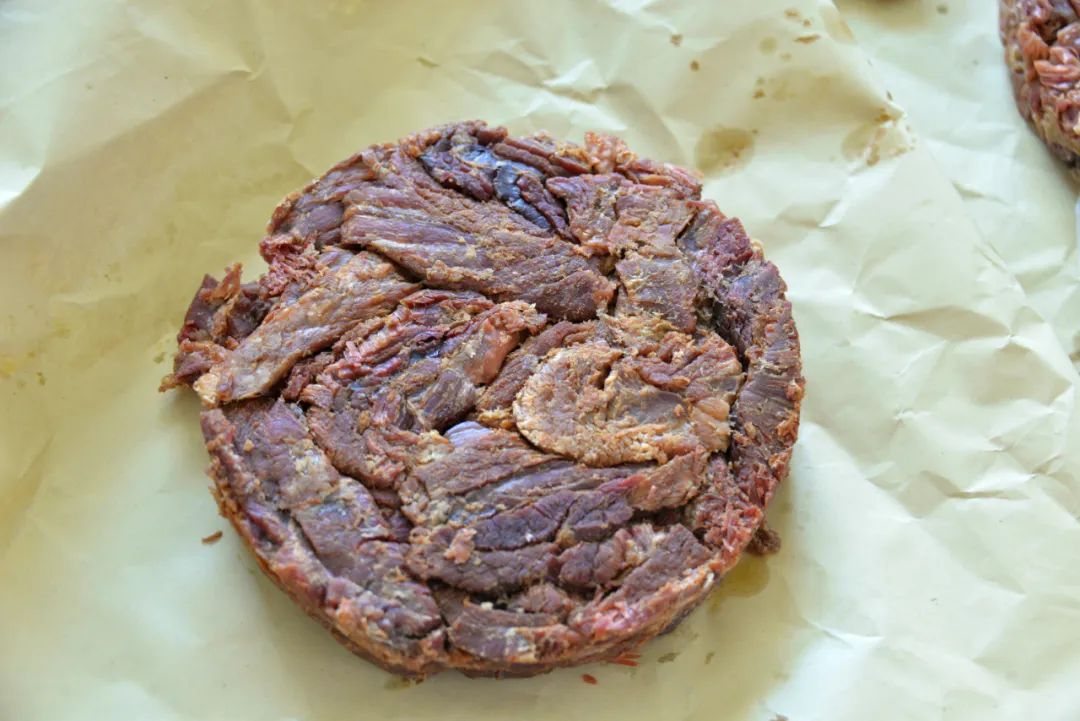 平度洪兰脂渣肉脂鲜嫩,口感细腻,风味独特