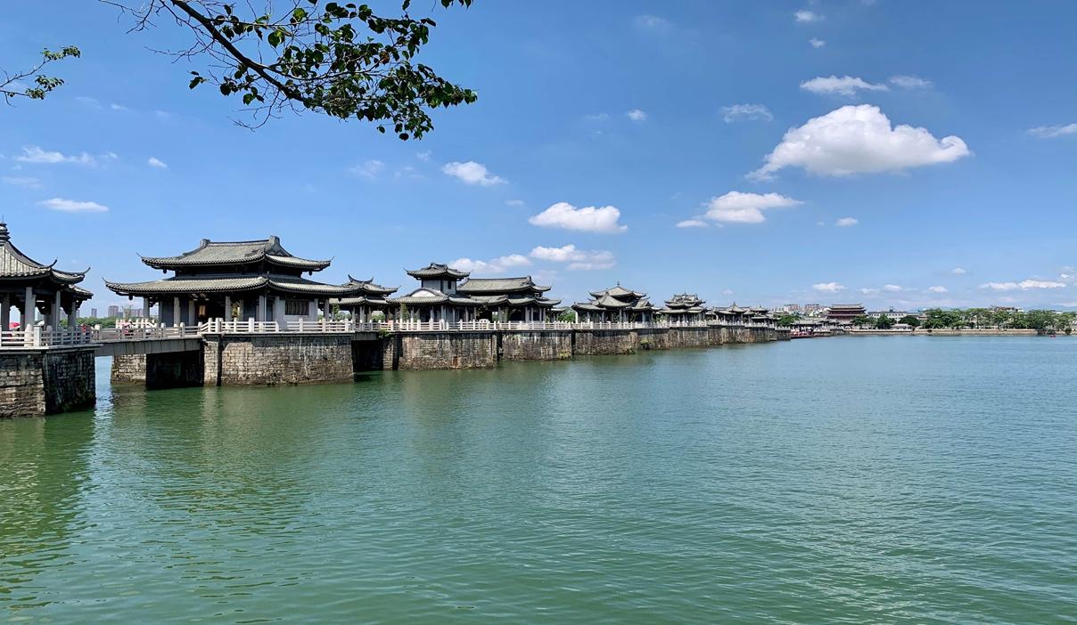 两任潮汕普宁籍曾担任潮州市市长,落马黄金搭档卢淳杰和方利旭