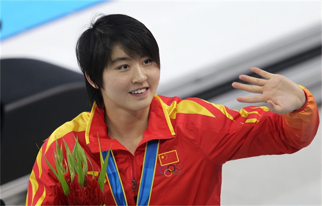 蝶泳皇后焦刘洋近况!退役后嫁外籍老公生2娃,成连锁俱乐部老板