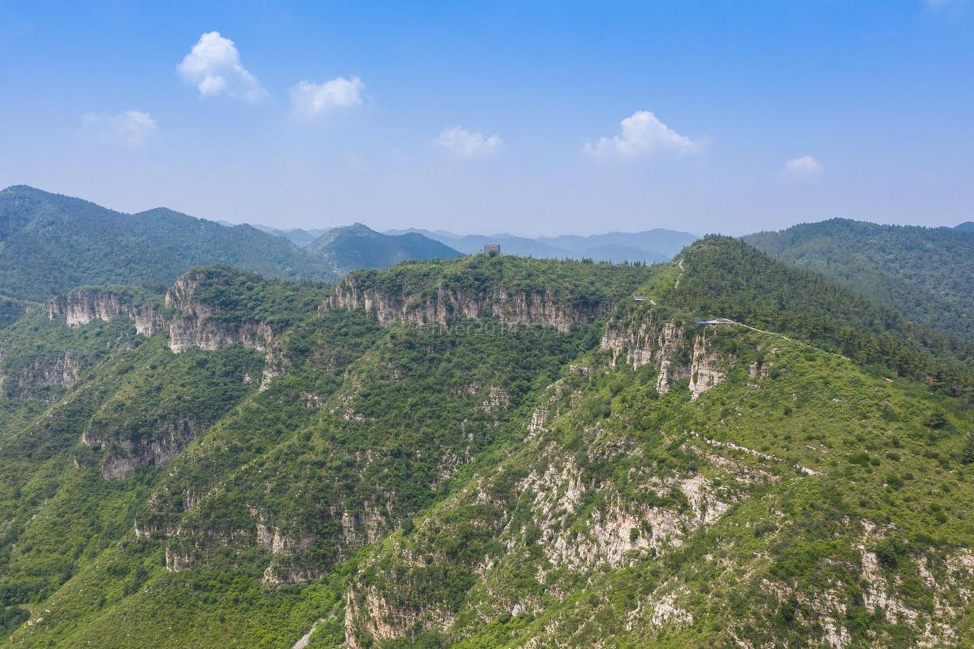 青州仰天山隐藏着一条惊心动魄的盘山公路——九龙盘,喜欢追求刺激的