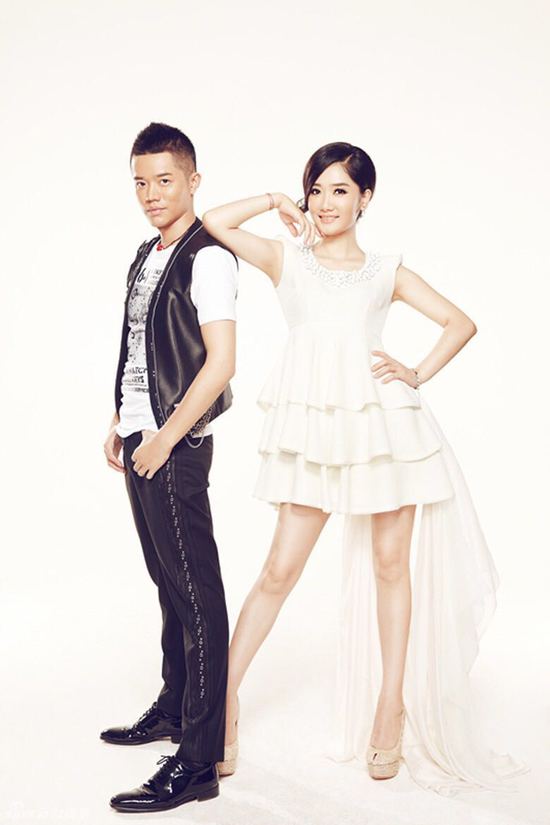 凤凰传奇现状,一个身家过亿,一个债台高筑,两人还一直走下去么