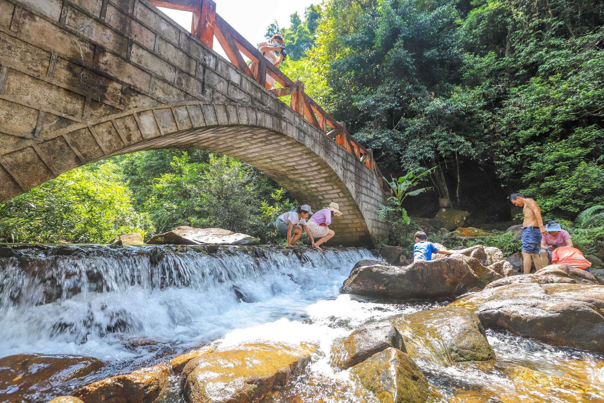 钦州八寨沟风景区图片