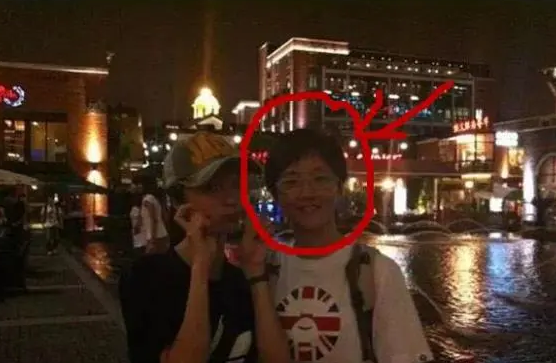 胡冰卿才是真正偏心式遗传,好基因全给了她,姐姐胡玉洁却长这样