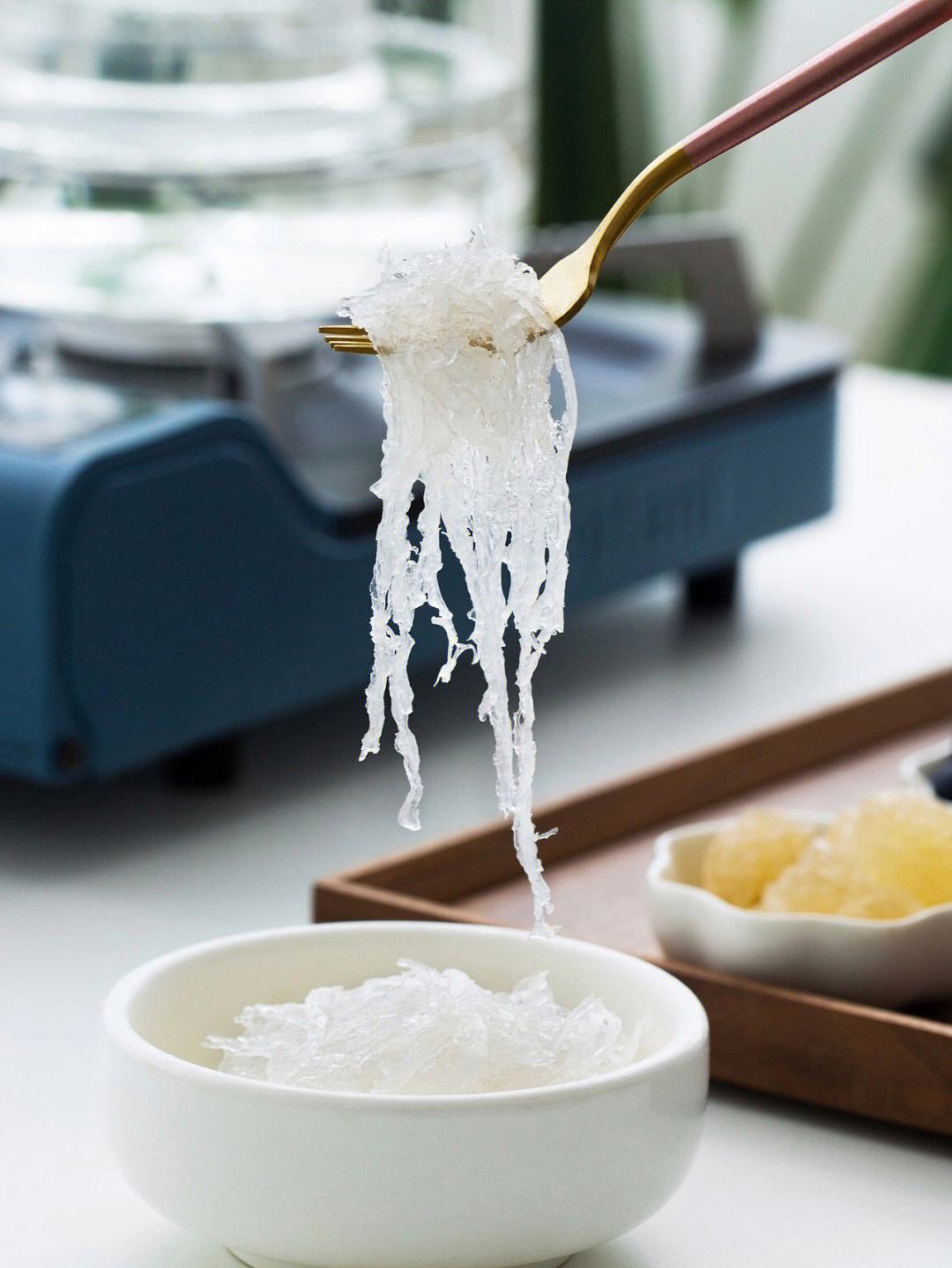 揭秘正宗燕窝价格,一斤多少钱才是真正的价值?