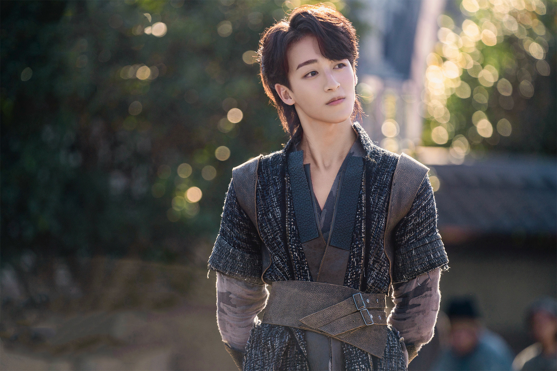 《斗破苍穹之少年归来》是何洛洛主演的古装电视剧,讲述了萧炎的成长