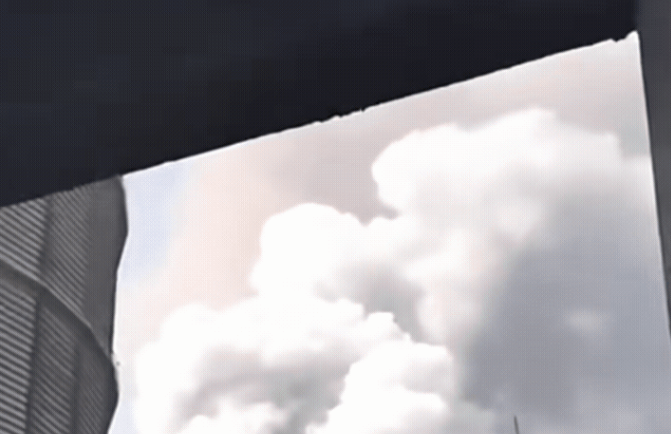 辽宁钢铁厂发生烫伤事故致4死5伤,铁水温度1600度,现场白烟滚滚