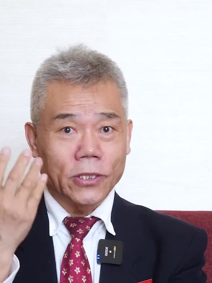 反美斗士司马南应邀参加美帝国的独立日庆祝活动,喜笑颜开-度小视