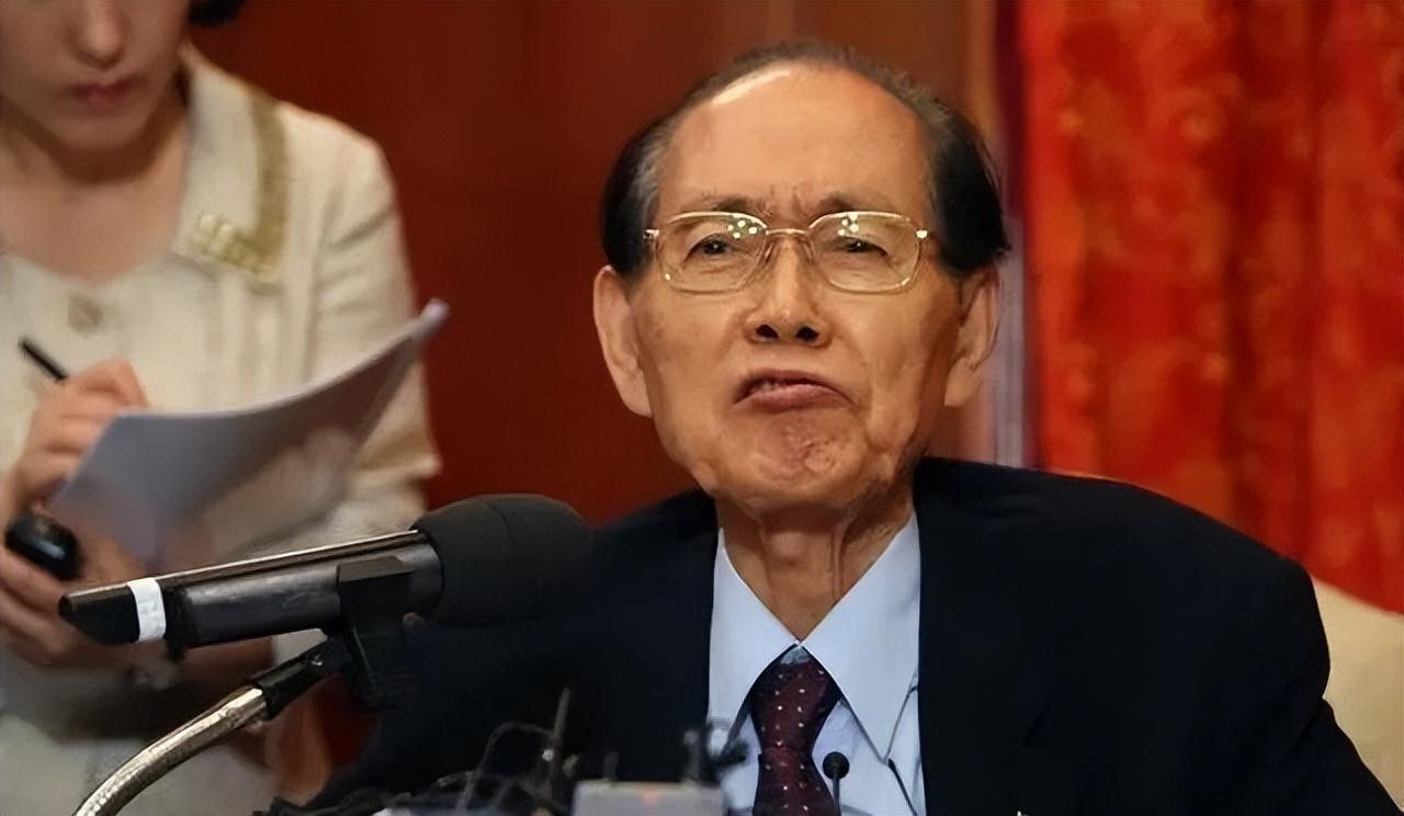 1997年朝鲜最高议会议长黄长烨在京叛逃,中国为何出动武警保护?