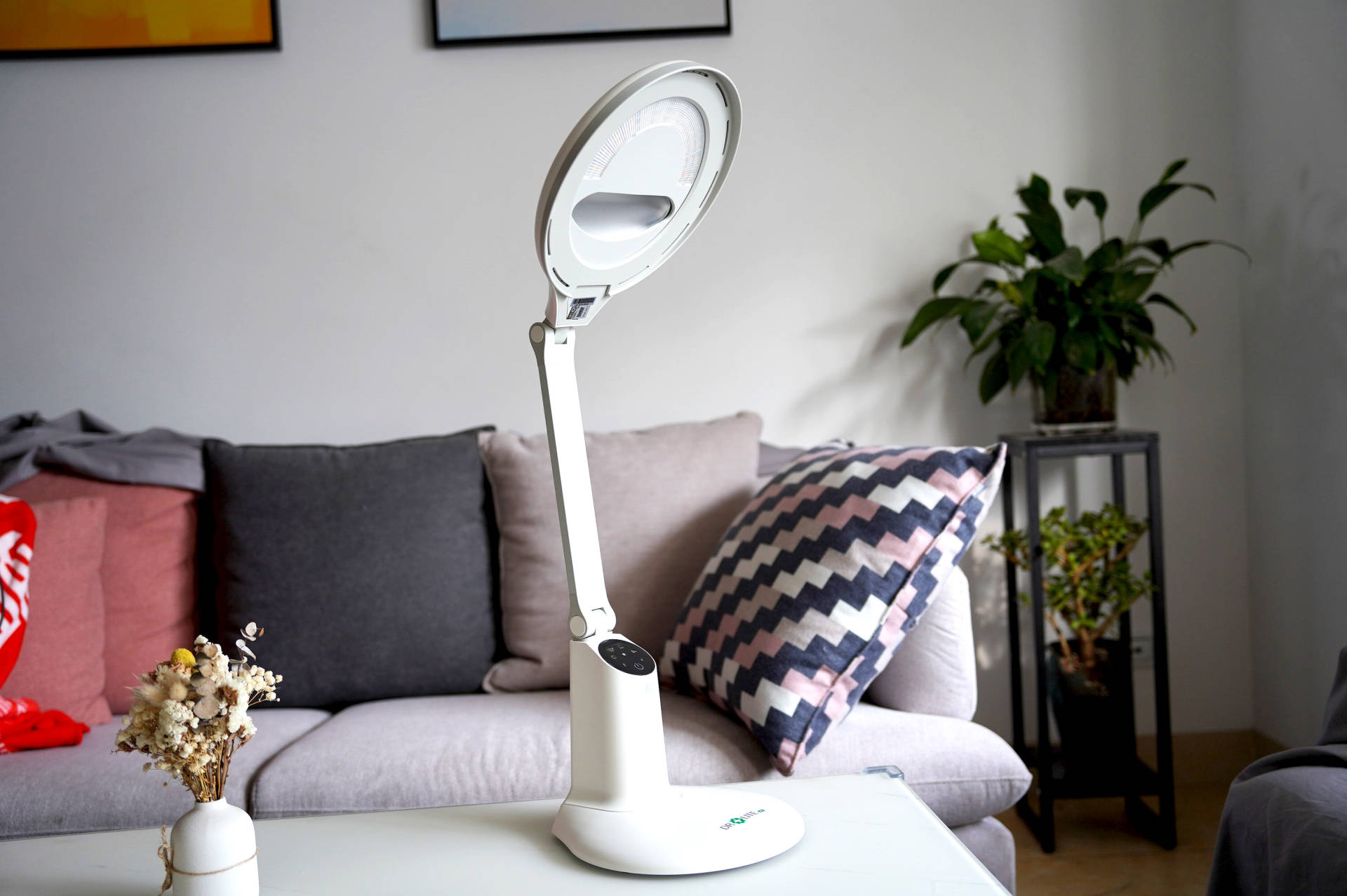 5000元的台灯能带来怎样的光？NIR红光原来这么不简单，学到了