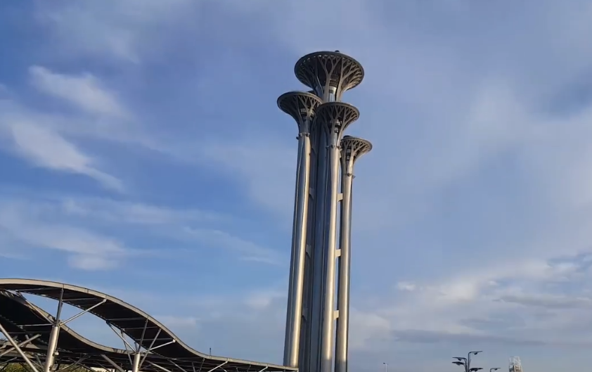 北京"大钉子"走红,高186米,塔顶可看遍京城美景,就在北五环