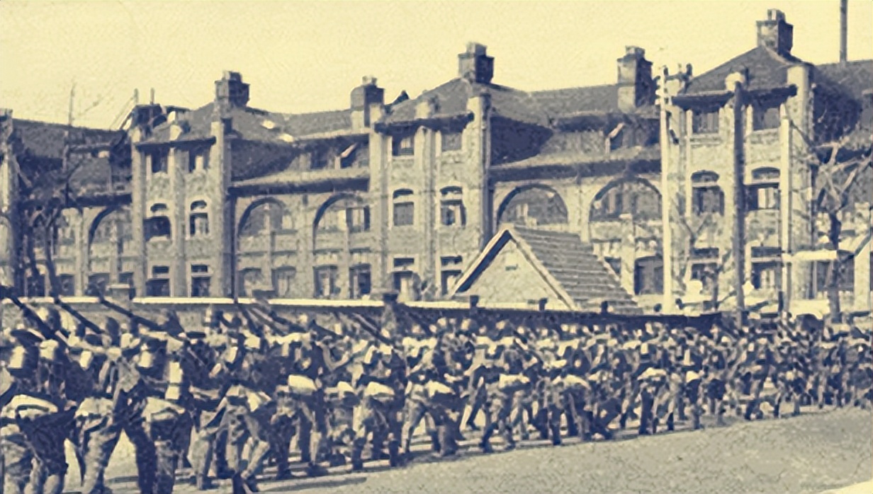 1936年日本226兵变,首相连中47枪,天皇派军镇压却不是最大赢家