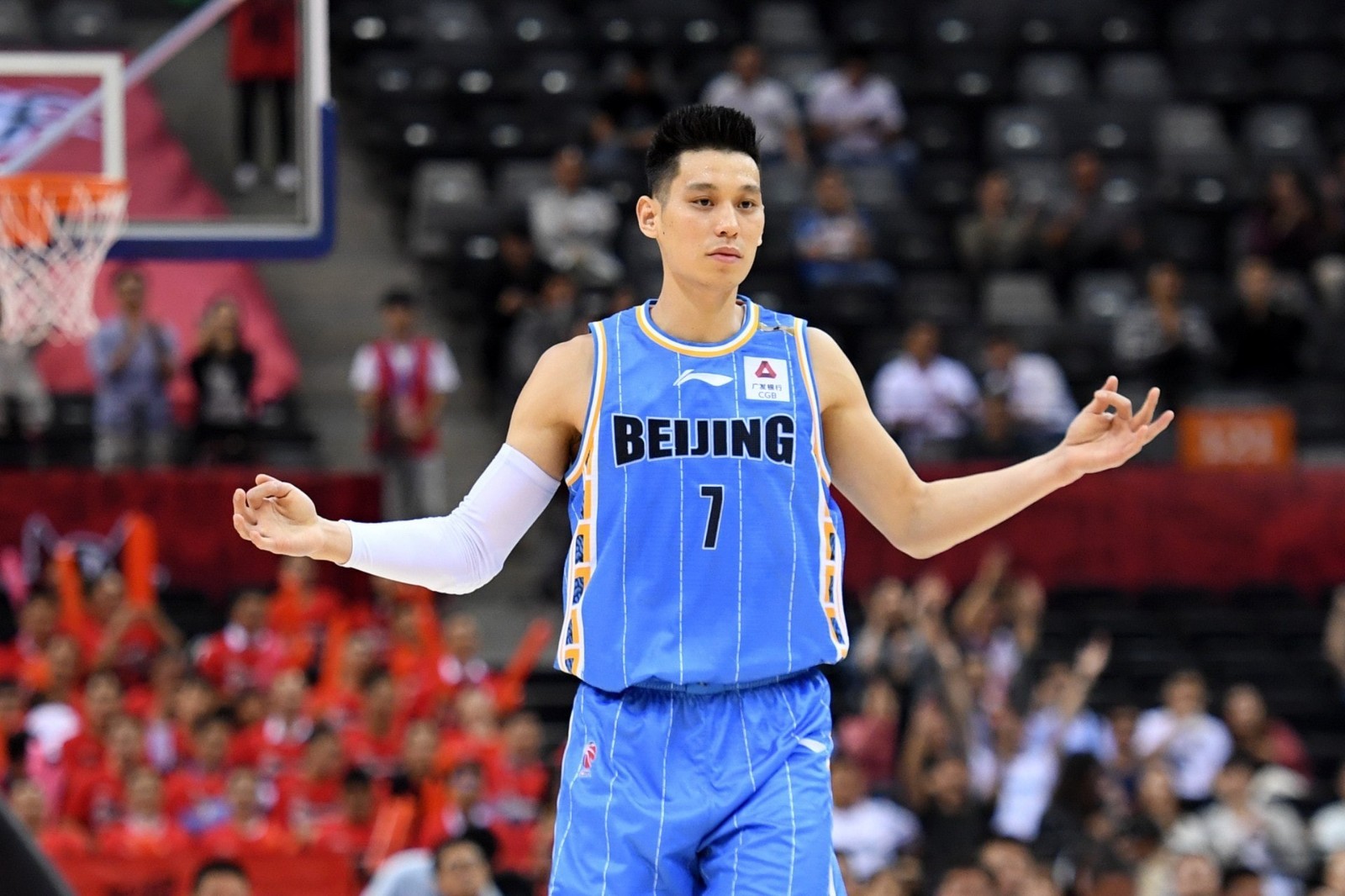 追梦nba未成!林书豪宣布重返cba 将继续为北京首钢效力