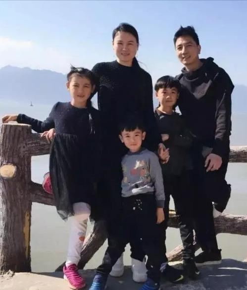 回顾失去妻儿后,林生斌抽烟酗酒,精神恍惚到摔下瀑布,现在如何