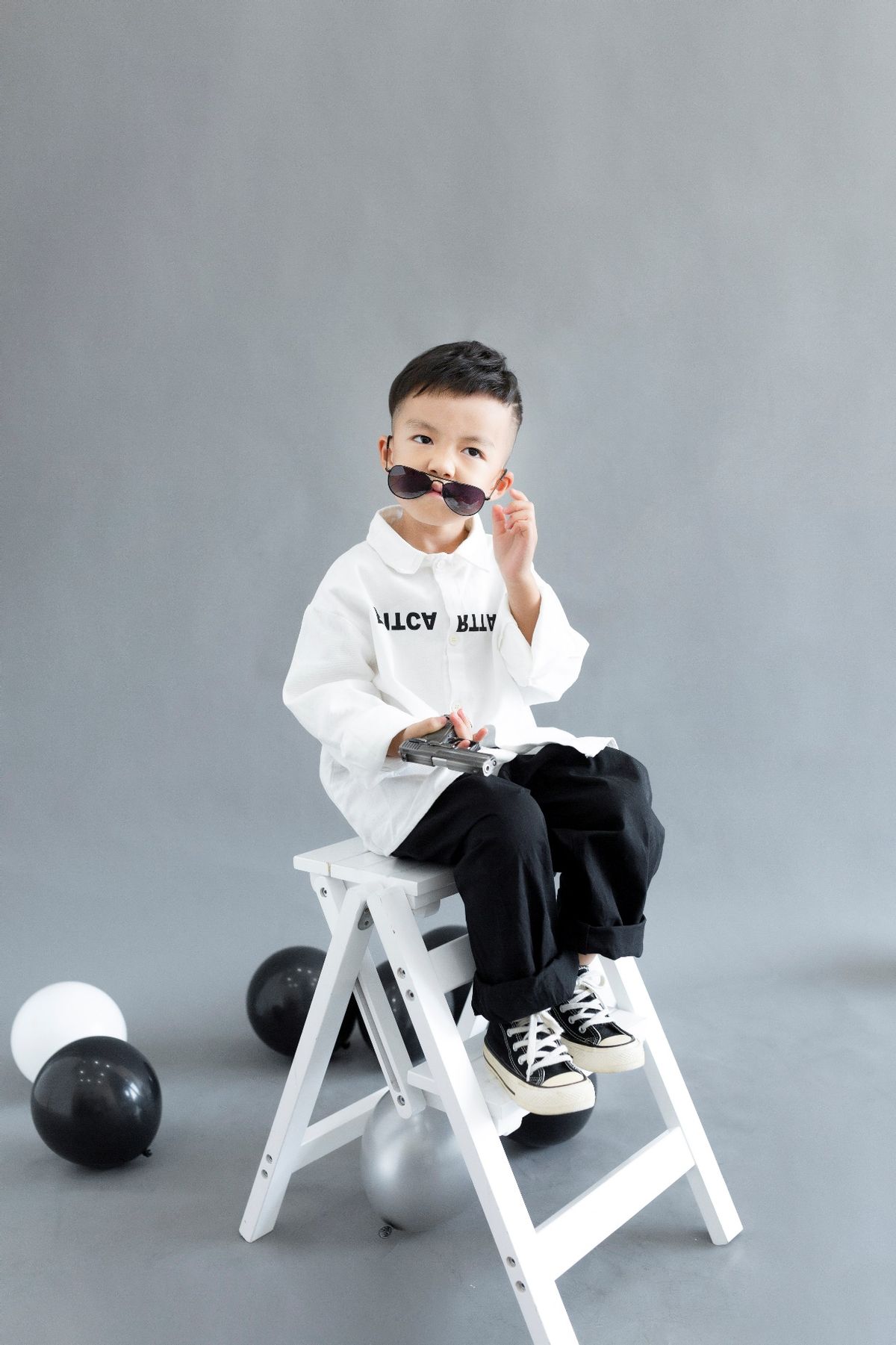 王梓熙荣获第六届澳门国际少儿时装周江门站超人气总亚军