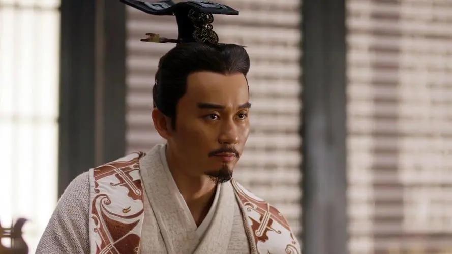 曹丕为何仅活到40岁,只因他喜欢做这几件事,其中两个年轻人常做