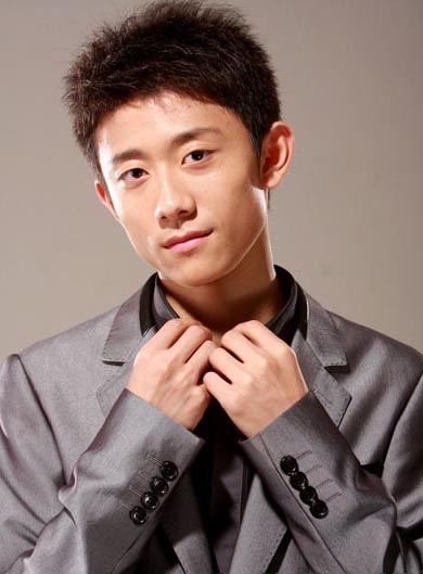 1992年出生于北京市东城区的张一山中是一名国内地影视男演员