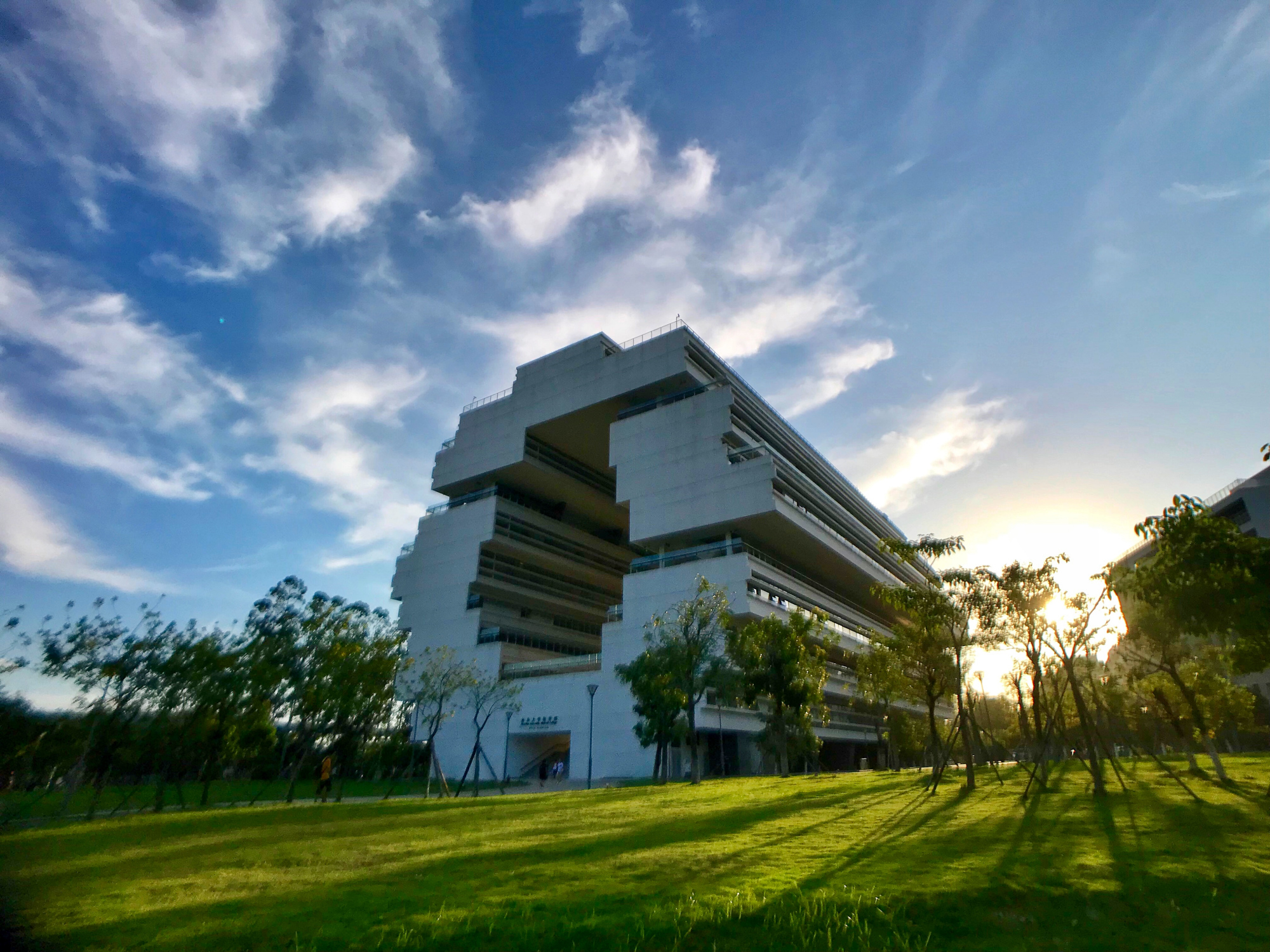 汕头大学简介图片