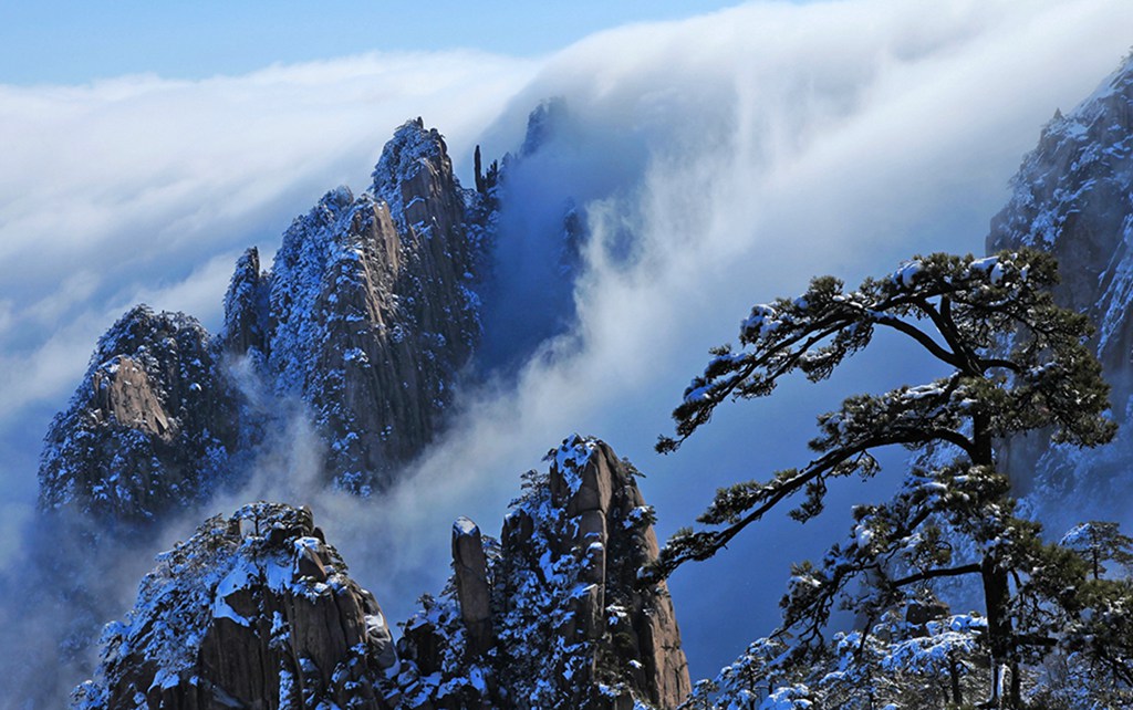 黄山迎来摄影狂潮—雾凇频出,云雾缭绕,雪景更是为黄山锦上添花