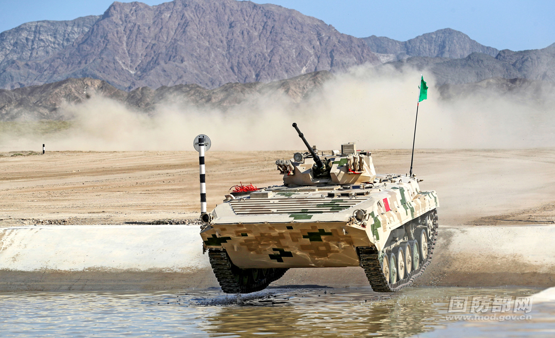 镜观赛场|"苏沃洛夫突击"单车赛首轮赛事精彩回顾