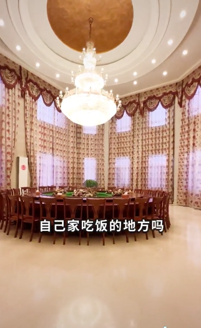 杨子豪宅内景曝光!满屋古董收藏饭厅可容20人,却被嘲装修土