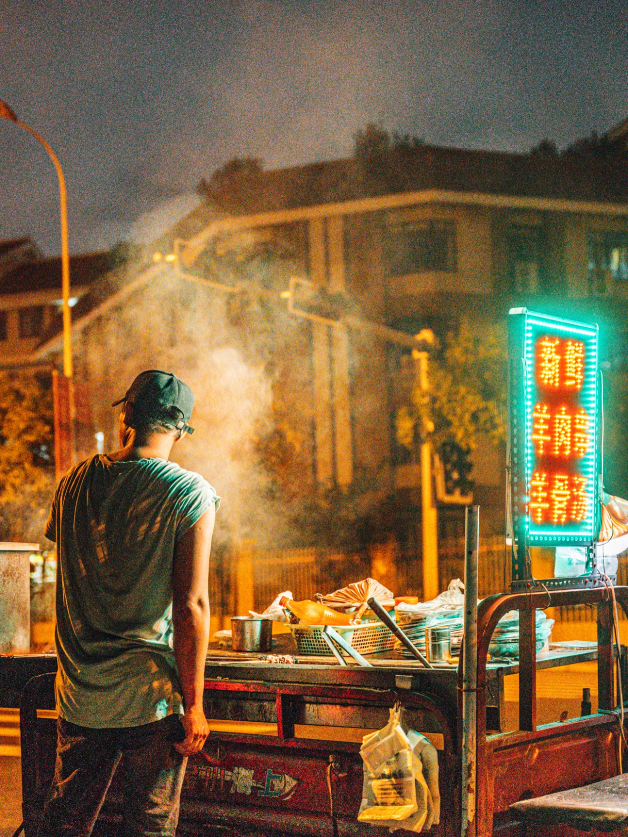 不要小看了路边摊,这5个出没在夜晚的路边摊,有人专门等着开摊