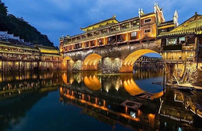 张家界凤凰古城怎么玩需要玩几天详细旅游攻略