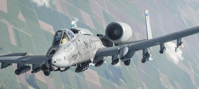 a-10攻击机退役时间一再推迟,f-35生产线被搁置,美给出心酸回应