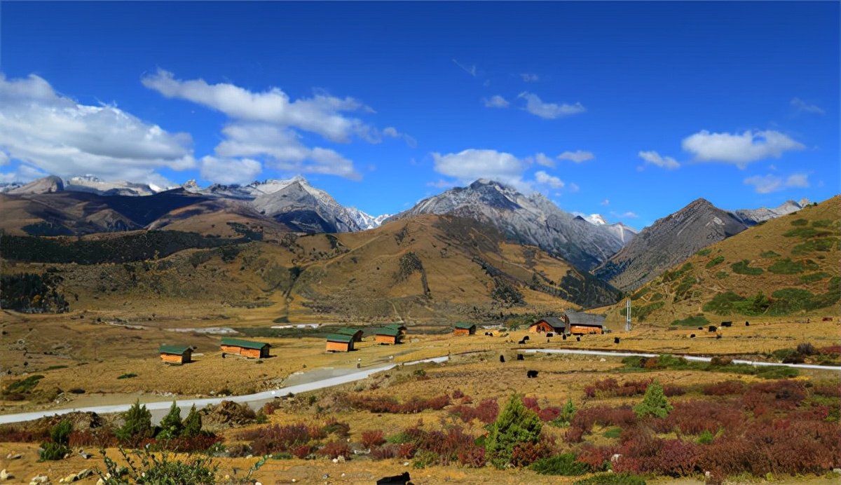 彩色旅图三色善摄格聂山令人震撼川西自驾如同穿行百里画廊