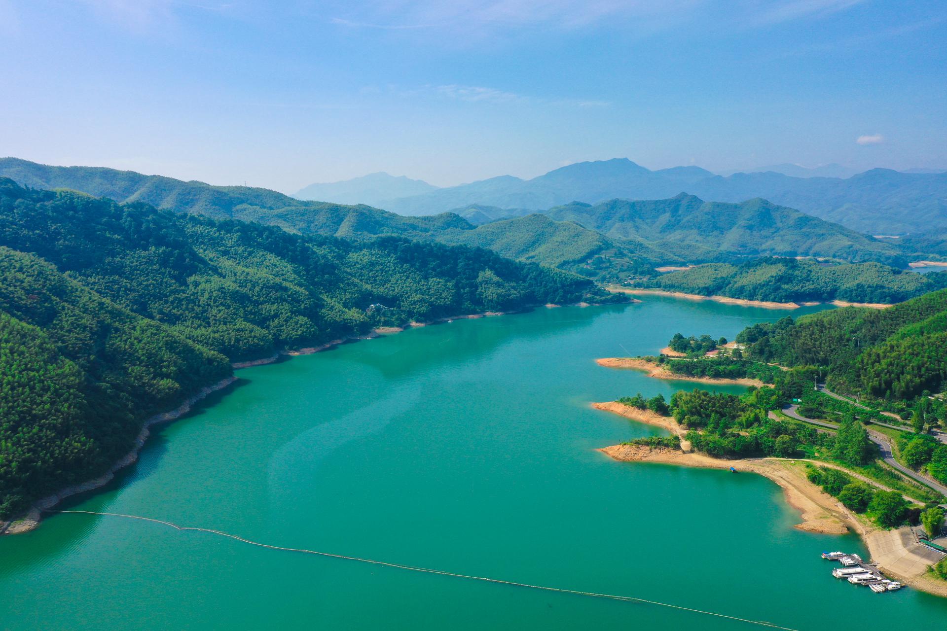 六安梅山水库风景区图片