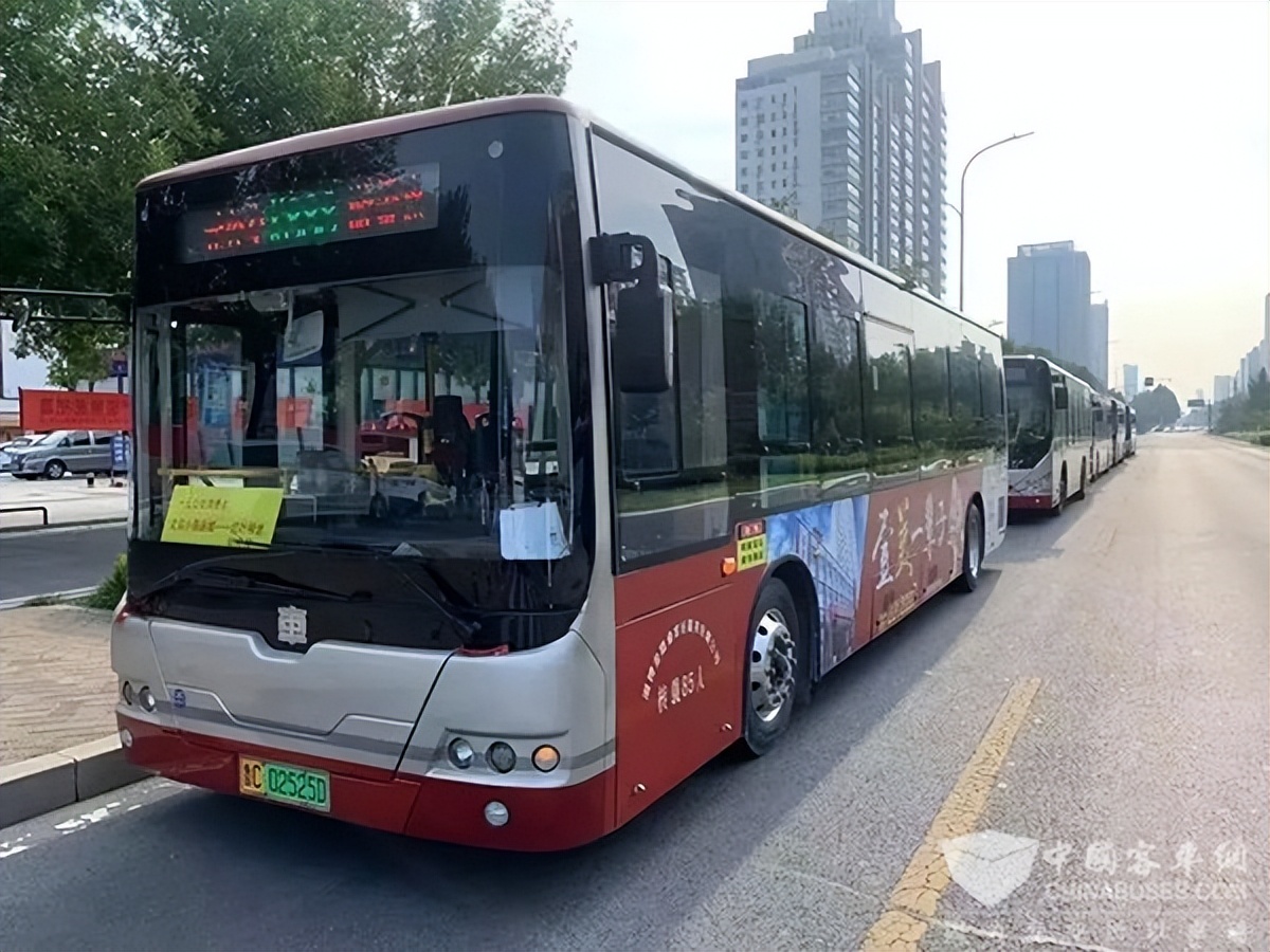 淄博"烧烤"火爆"出圈",定制公交专线配车