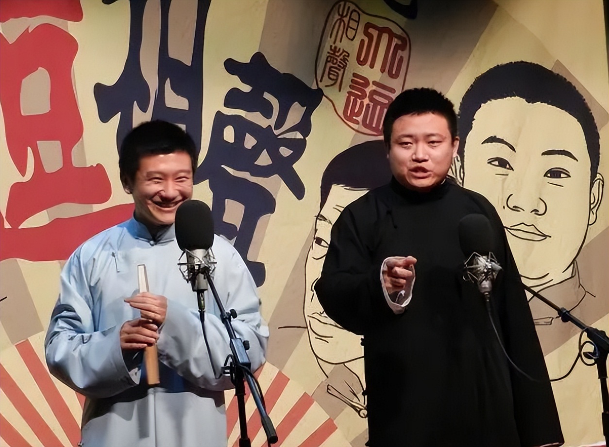 郭德纲一句"嘴里有问题",李寅飞就被带了好几年节奏